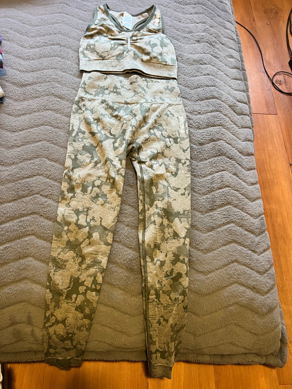 Gymshark Green Camo Seamless Leggings and Sports Bra Set